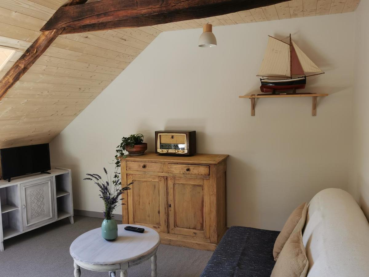 Chez Yann Et Valerie Apartment ปง-ตาเวน ภายนอก รูปภาพ