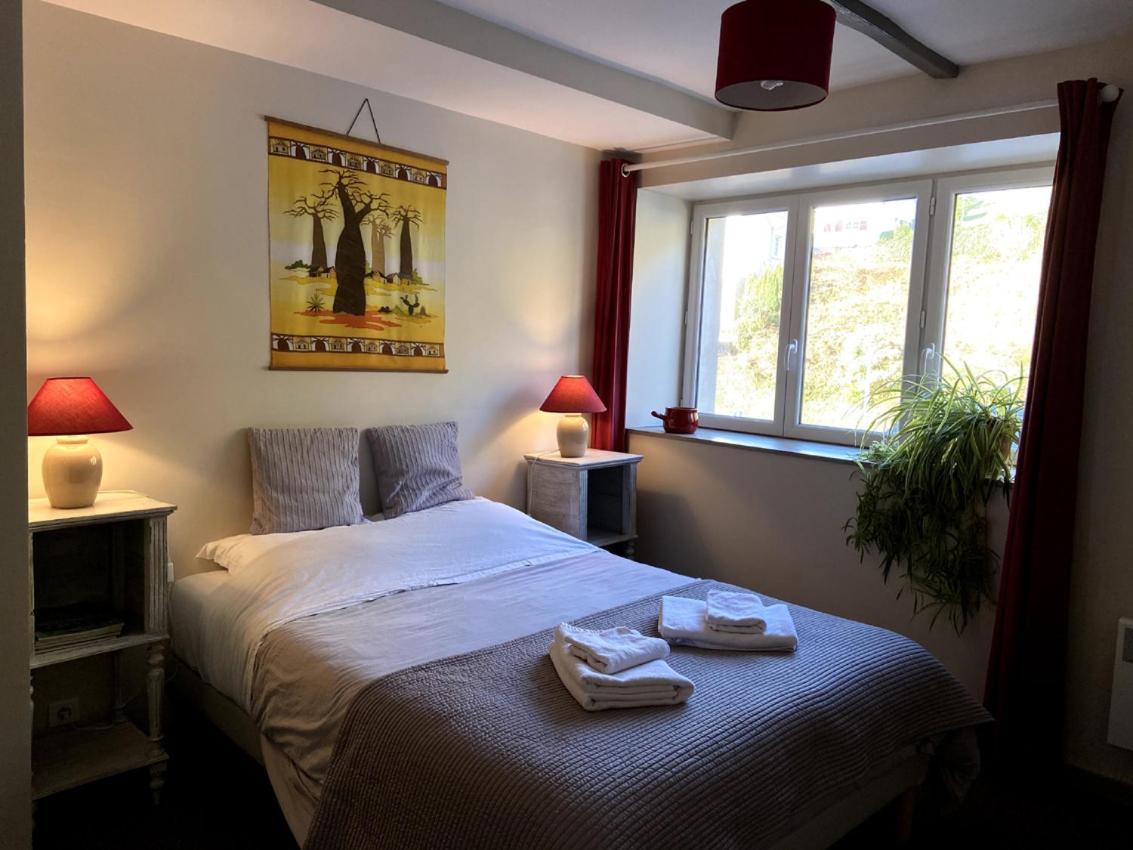 Chez Yann Et Valerie Apartment ปง-ตาเวน ภายนอก รูปภาพ