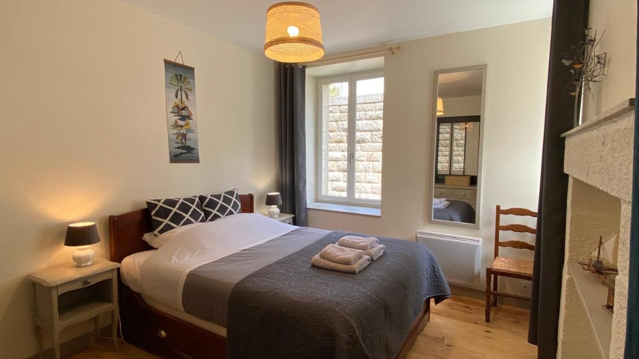 Chez Yann Et Valerie Apartment ปง-ตาเวน ภายนอก รูปภาพ